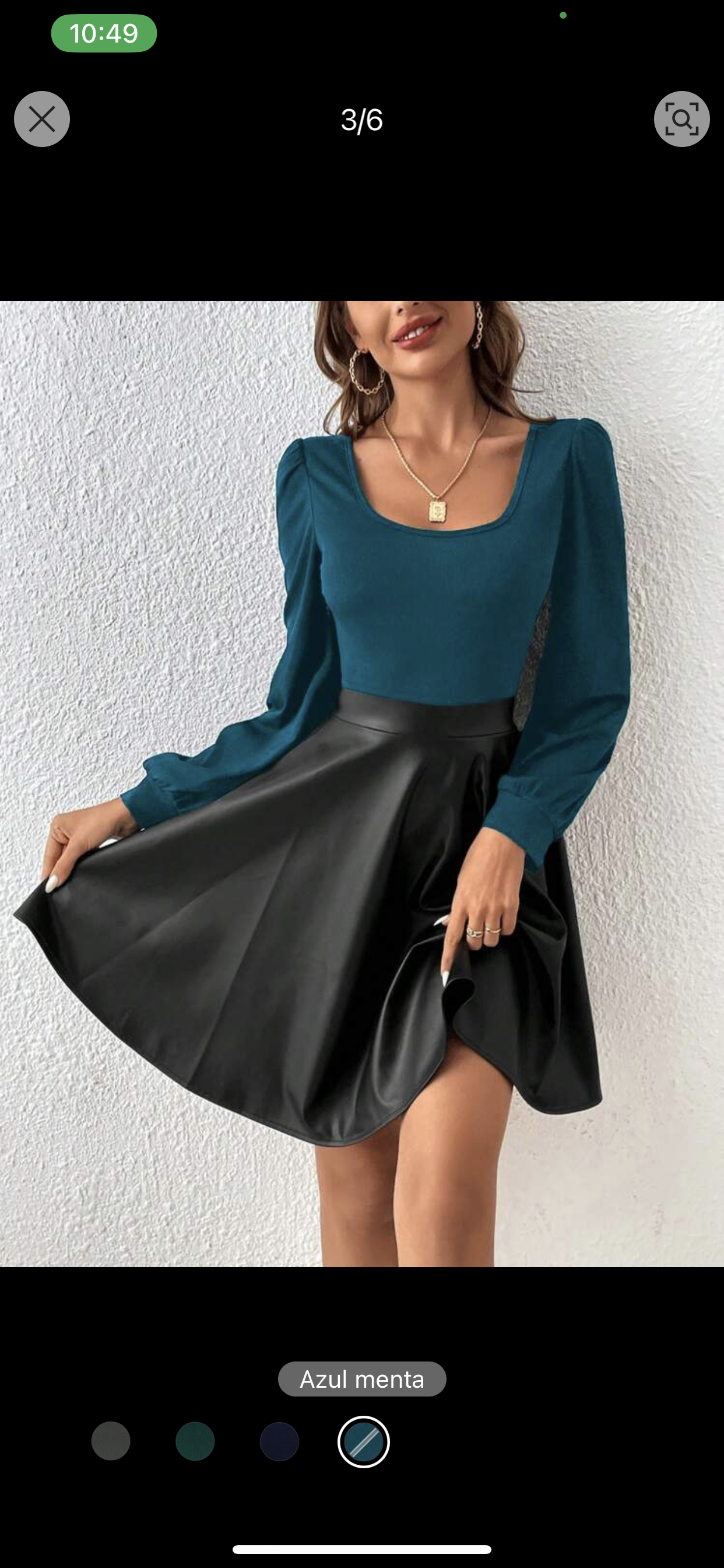 Vestido con falda de cuerina