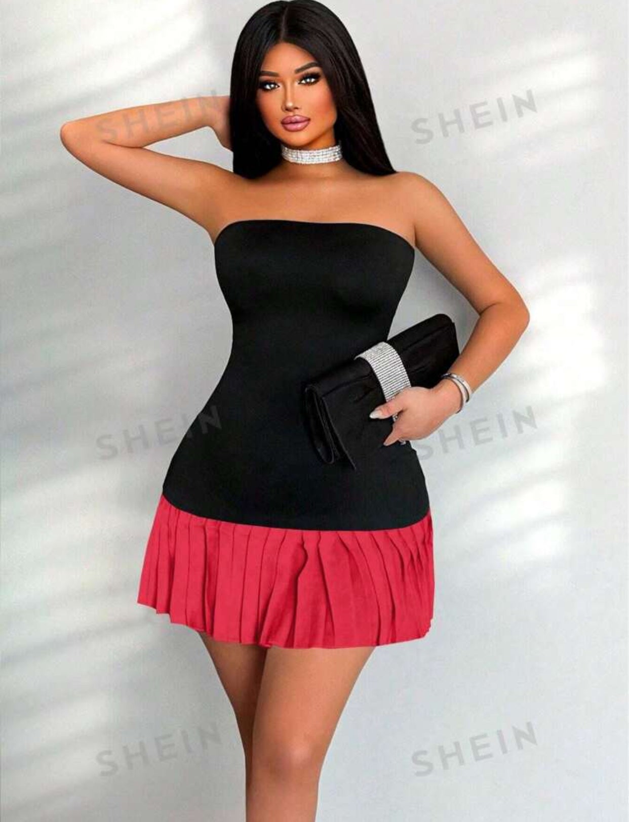 Vestido negro con naranja