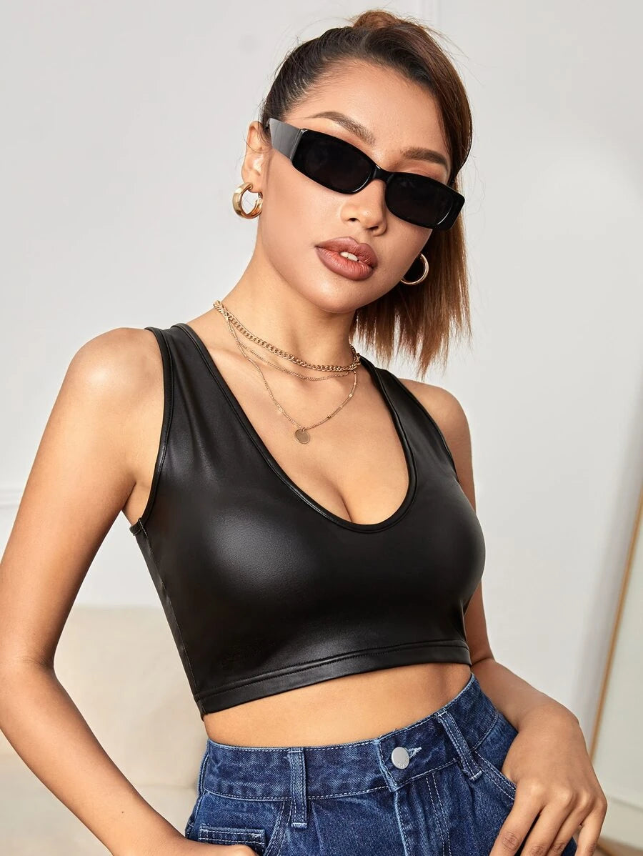 Top de cuerina