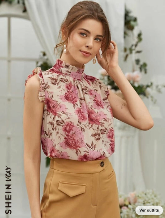 Camisa floral a la moda