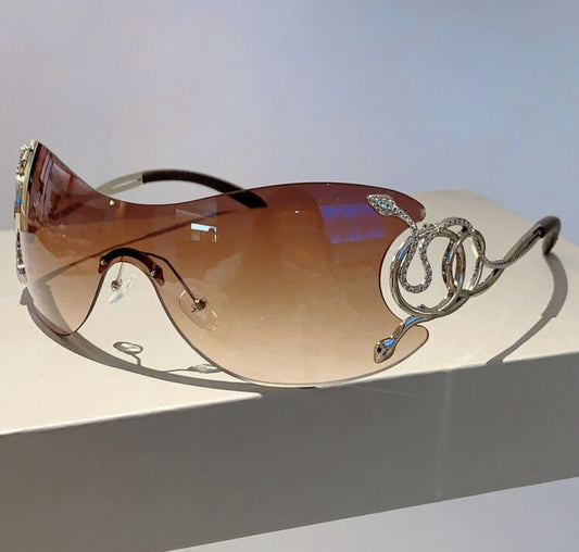 Lentes de dama elegante